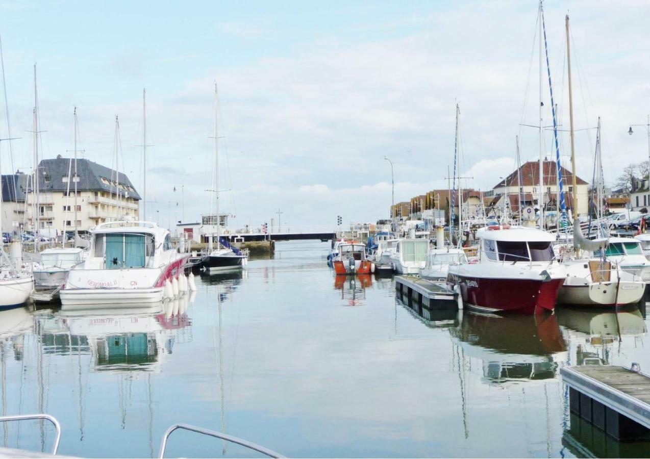 Cap Horn Ensoleille Face Port Apartment Courseulles-sur-Mer Exterior photo